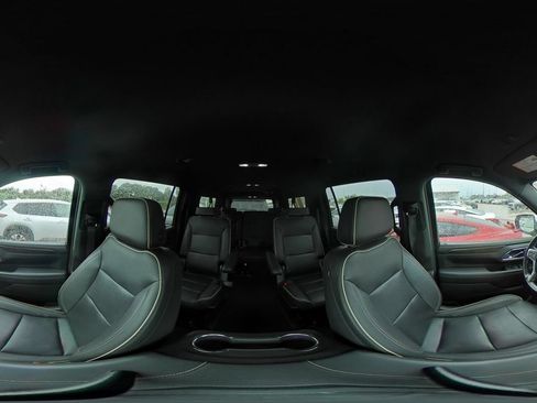 Used 2023 Chevrolet Suburban Premier RWD image 44