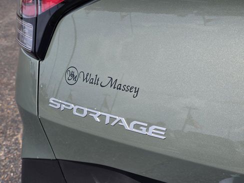 Used 2024 Kia Sportage X-Line w/ X-Line Premium Package AWD/4WD image 32