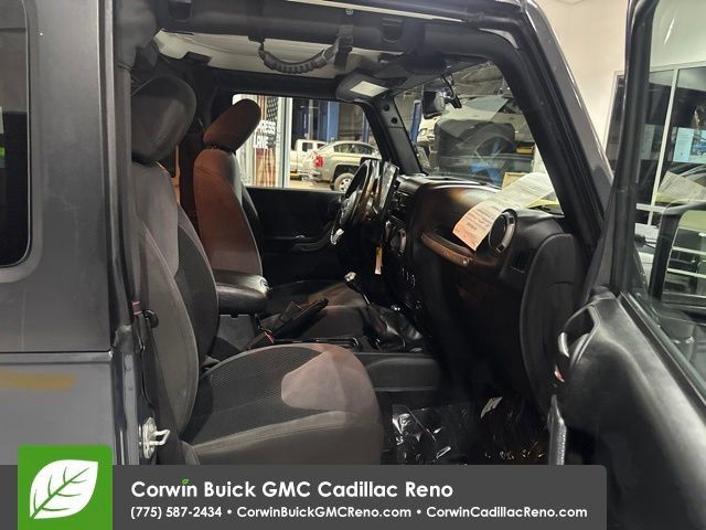 Used 2017 Jeep Wrangler Sport AWD/4WD image 29