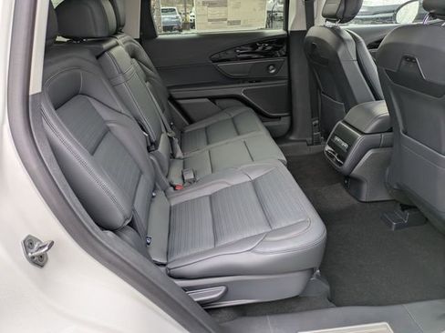 New 2026 Lincoln Nautilus Reserve image 12