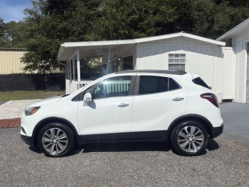 Used 2017 Buick Encore Preferred FWD image 9