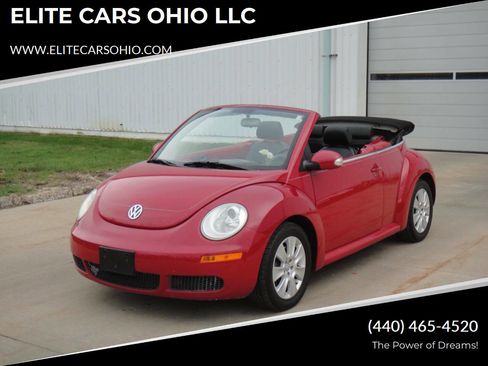 Used 2010 Volkswagen Beetle Final Edition FWD image 1