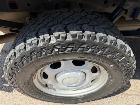 Used 2014 Ford F150 XL w/ Equipment Group 101A Mid AWD/4WD image 32