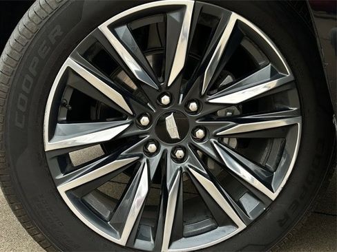 Used 2022 Cadillac Escalade ESV Sport Platinum image 11