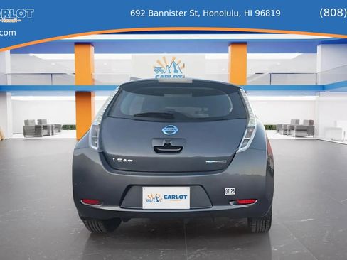Used 2015 Nissan Leaf SL w/ Premium Package FWD image 10