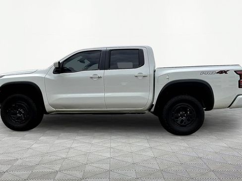Used 2026 Nissan Frontier PRO-4X AWD/4WD image 4