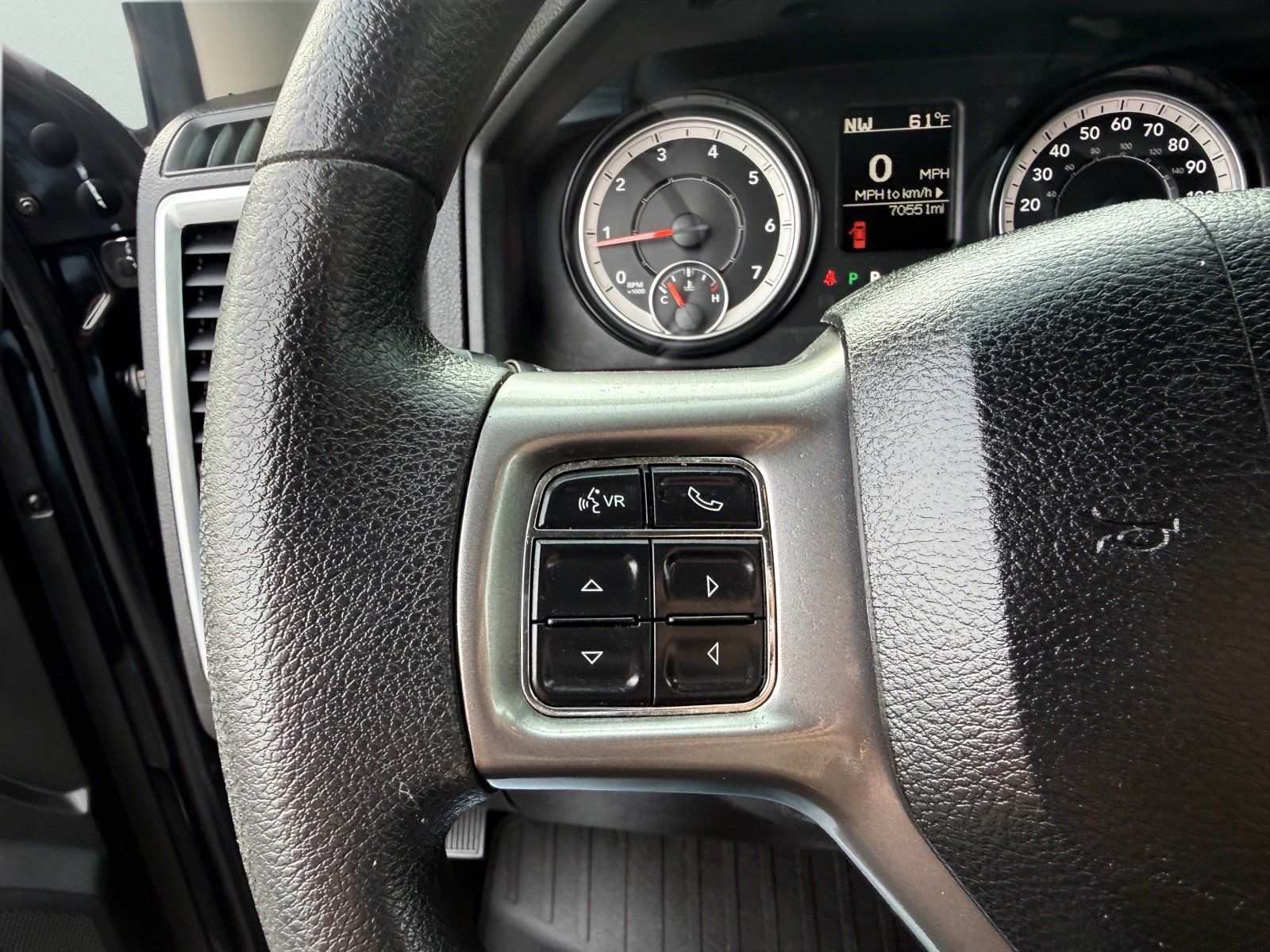 Used 2021 RAM 1500 Classic SLT RWD image 20