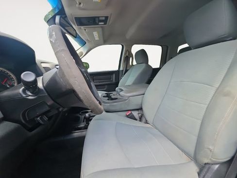 Used 2016 RAM 2500 Tradesman w/ Chrome Appearance Group AWD/4WD image 9