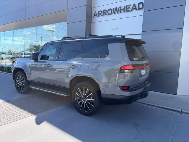 Used 2024 Lexus GX 550 w/ Accessory Package (2T) AWD/4WD image 2