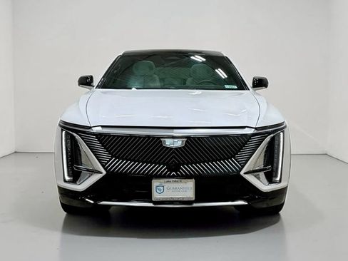 Used 2024 Cadillac Lyriq Luxury RWD image 7