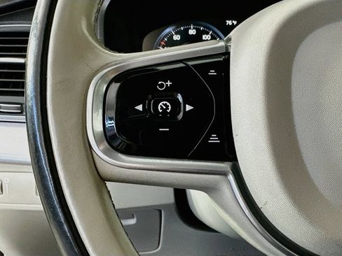 Used 2018 Volvo XC90 T6 Momentum w/ Convenience Package AWD/4WD image 25