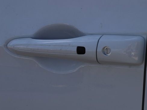 New 2026 Chrysler Pacifica Select image 10