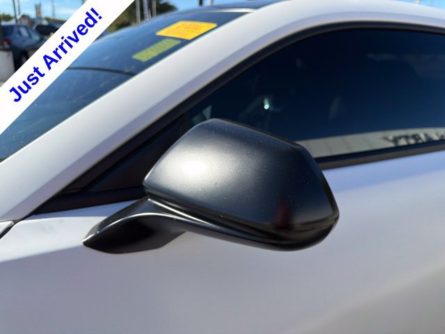 Used 2021 Chevrolet Camaro ZL1 RWD image 13