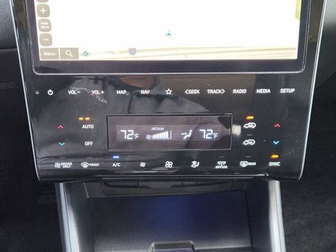 Used 2024 Hyundai Tucson SEL AWD/4WD image 17