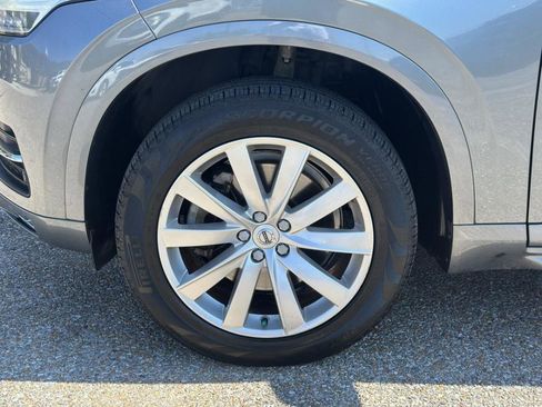 Used 2018 Volvo XC90 T5 Momentum w/ Momentum Plus Package image 9