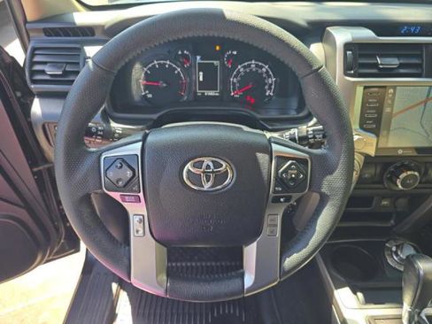 Used 2021 Toyota 4Runner SR5 Premium w/ Moonroof Package AWD/4WD image 12