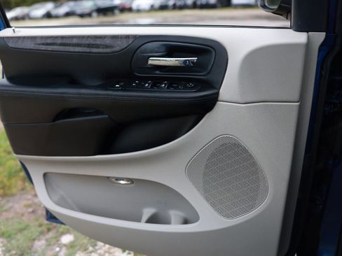 Used 2011 Dodge Grand Caravan Express w/ PWR Window Group image 40