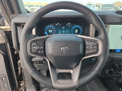 New 2025 Ford Bronco Outer Banks image 16