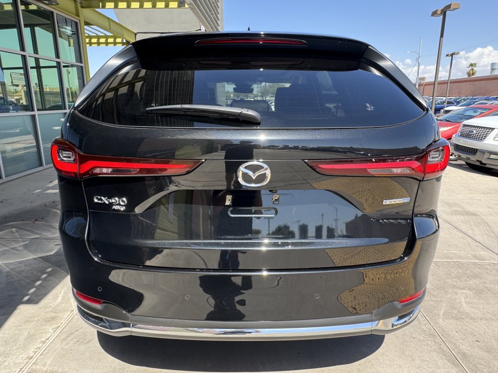 Used 2024 MAZDA CX-90 Plug-In Hybrid w/ Premium Pkg AWD/4WD image 13