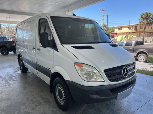 Used 2013 Mercedes-Benz Sprinter 2500 image 3