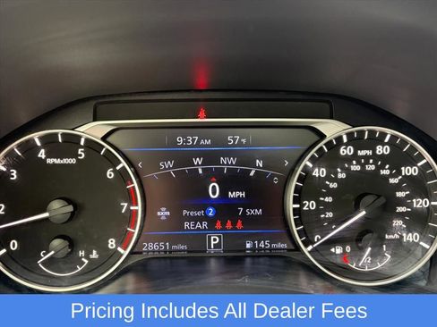 Used 2023 Nissan Altima 2.5 SR w/ SR Premium Package FWD image 9