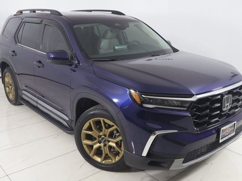 Used 2024 Honda Pilot Touring image 19