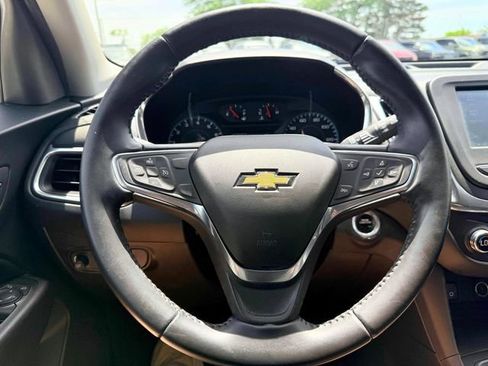 Used 2018 Chevrolet Equinox LT FWD image 22