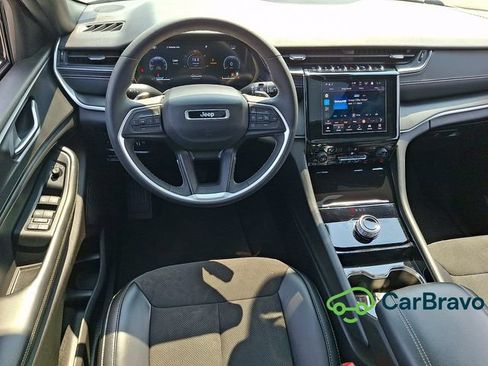 Used 2023 Jeep Grand Cherokee L Laredo AWD/4WD image 12