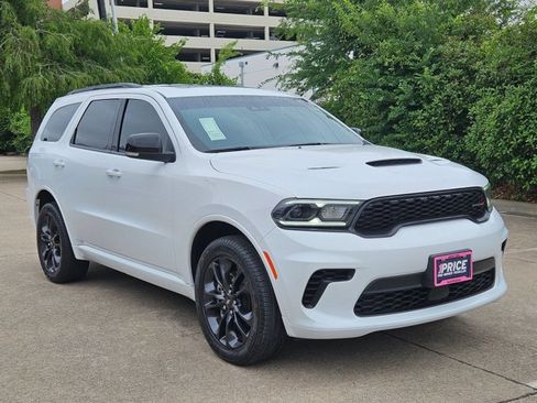 Used 2024 Dodge Durango GT AWD/4WD image 3
