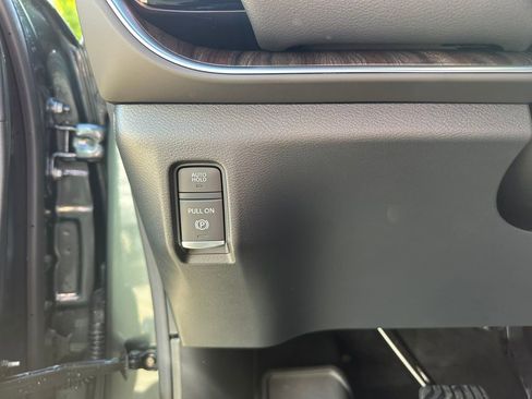 New 2026 Nissan Armada SL w/ Captain's Chari Seat Package image 15