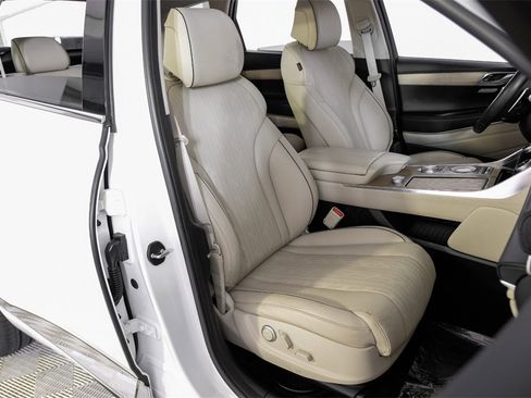 Used 2022 Genesis GV80 3.5T w/ Advanced Package 06 image 36