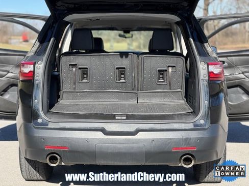 Used 2021 Chevrolet Traverse RS w/ LPO, Floor Liner Package image 47