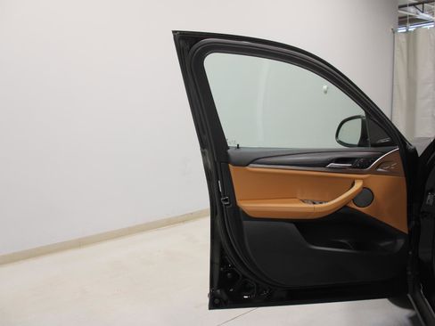 Used 2023 BMW X3 xDrive30i w/ Premium Package image 21