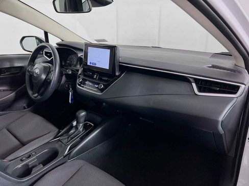 Used 2024 Toyota Corolla LE image 28