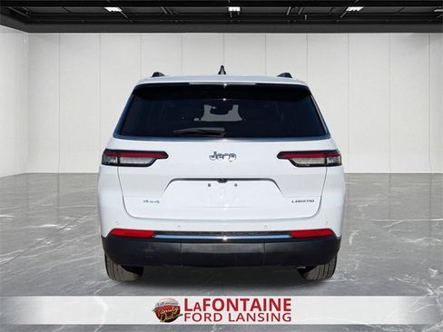 Used 2023 Jeep Grand Cherokee L Laredo image 4