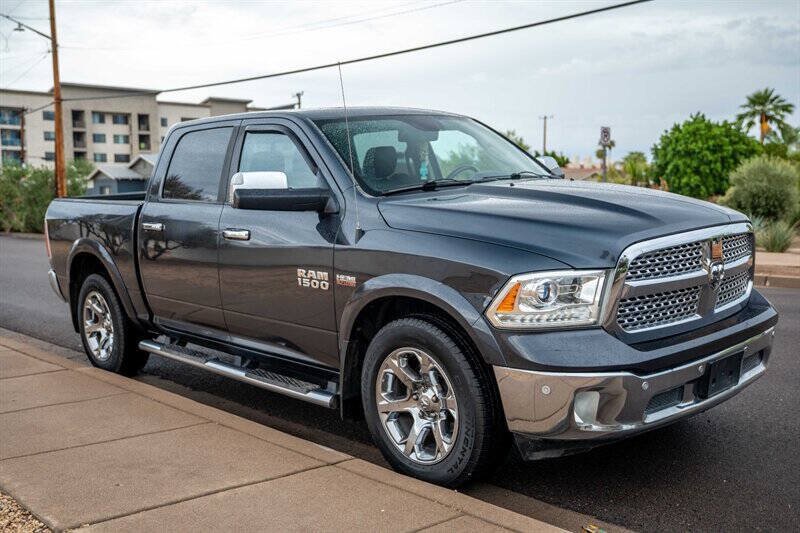 Used 2015 RAM 1500 Laramie w/ Convenience Group AWD/4WD image 7