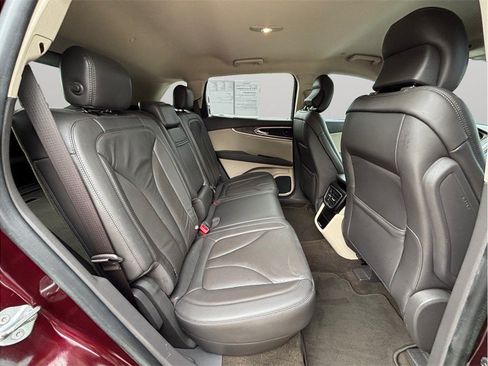 Used 2019 Lincoln Nautilus Select FWD image 43