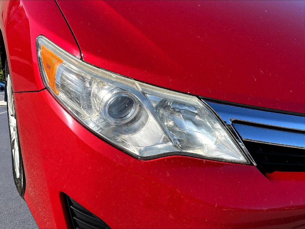 Used 2013 Toyota Camry LE FWD image 35
