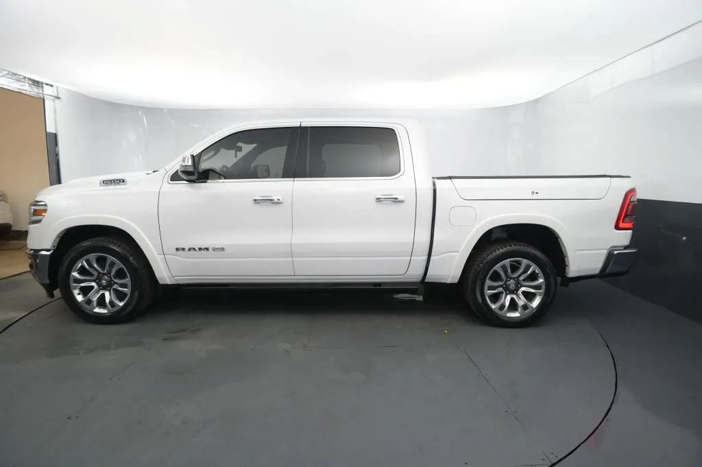 Used 2019 RAM 1500 Limited AWD/4WD image 2