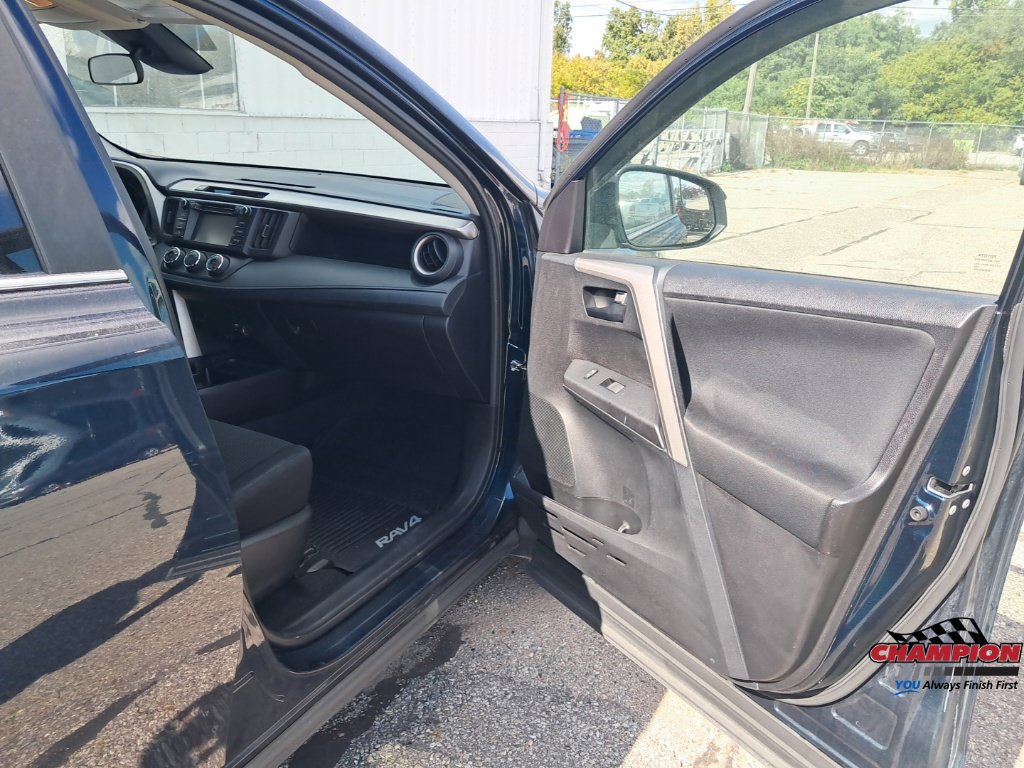 Used 2017 Toyota RAV4 LE w/ All Weather Liner Package AWD/4WD image 21
