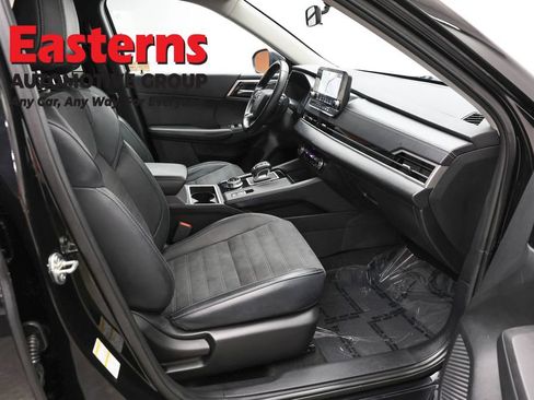 Used 2024 Mitsubishi Outlander SE AWD/4WD image 25