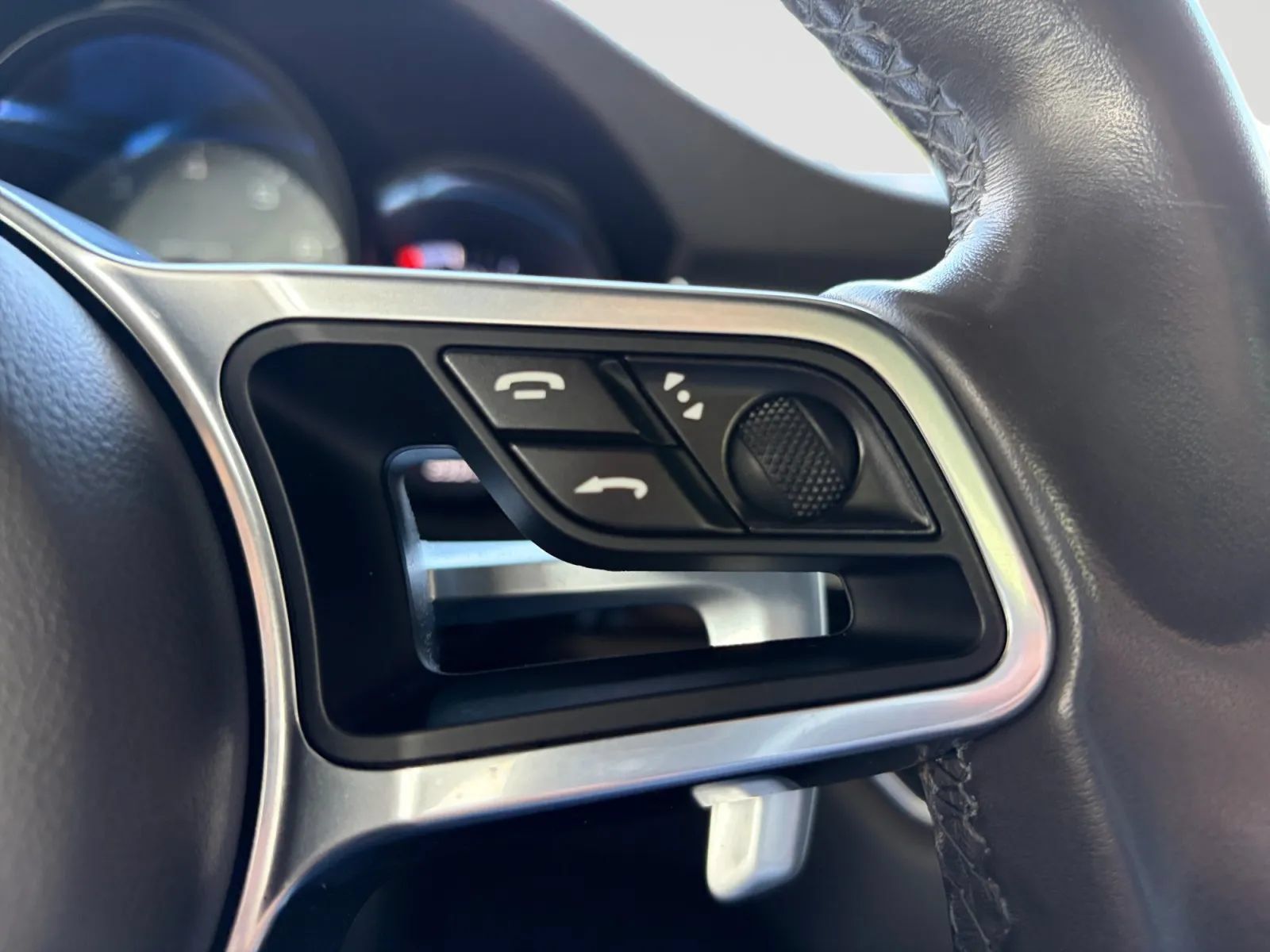 Used 2017 Porsche Macan S AWD/4WD image 31