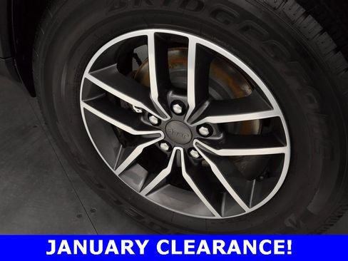 Used 2019 Jeep Grand Cherokee Limited w/ Trailer Tow Group IV image 10