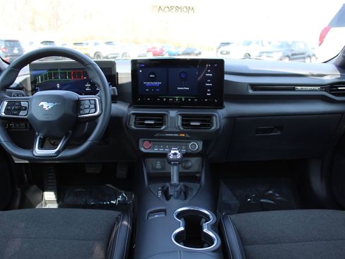 Used 2024 Ford Mustang Coupe image 11