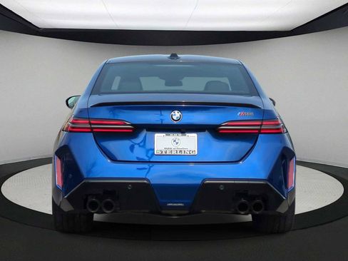 Used 2025 BMW M5 w/ Carbon Package image 7