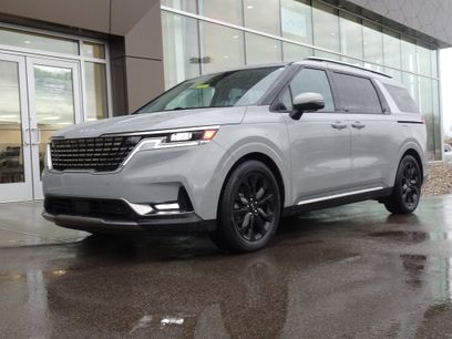 Used 2023 Kia Carnival SX