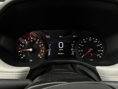 Used 2025 Jeep Compass Limited AWD/4WD image 39