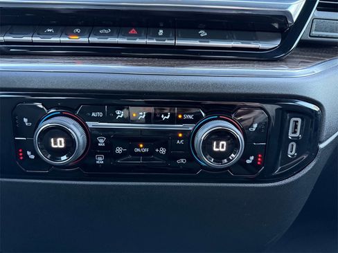 Used 2024 Chevrolet Silverado 1500 RST image 13