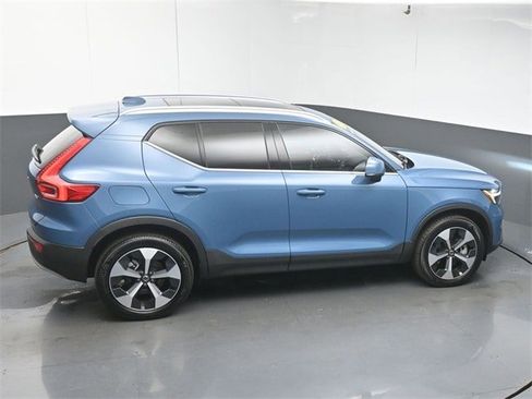 Certified 2024 Volvo XC40 B5 Plus w/ Protection Package Premier image 49