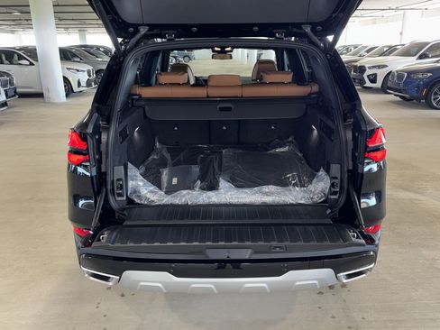 New 2026 BMW X5 xDrive40i w/ Climate Comfort Package AWD/4WD image 12